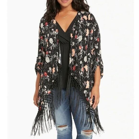 torrid Sweaters - TORRID Black Floral Print Fringe Hem Open-Front Kimono Cardigan Size 1 (1X)